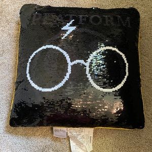 Harry Potter Throw Pillow